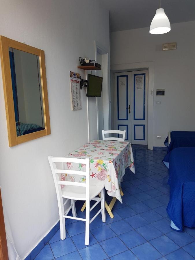 Lipari Centro Storico Flat 6 Mins From Port Apartment Ngoại thất bức ảnh